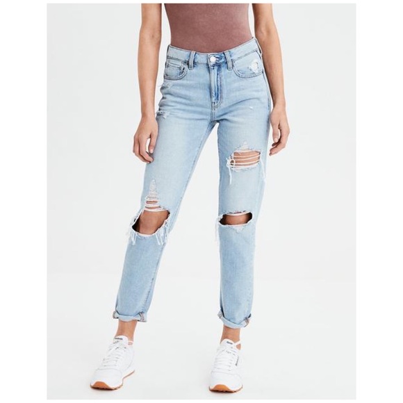 American Eagle Outfitters Pants - American Eagle high rise tomgirl jeans 2 NWT
